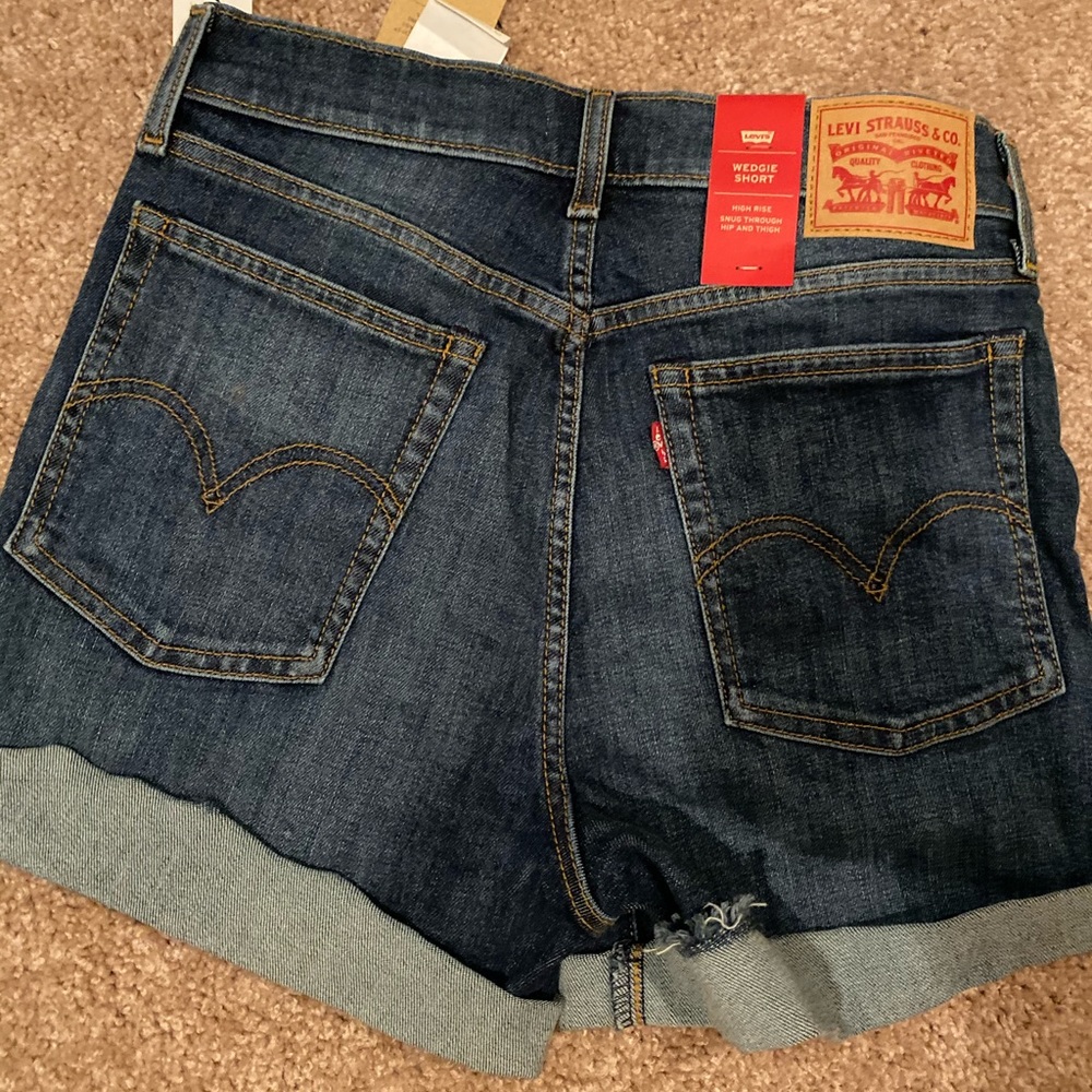 Wedgie short shorts